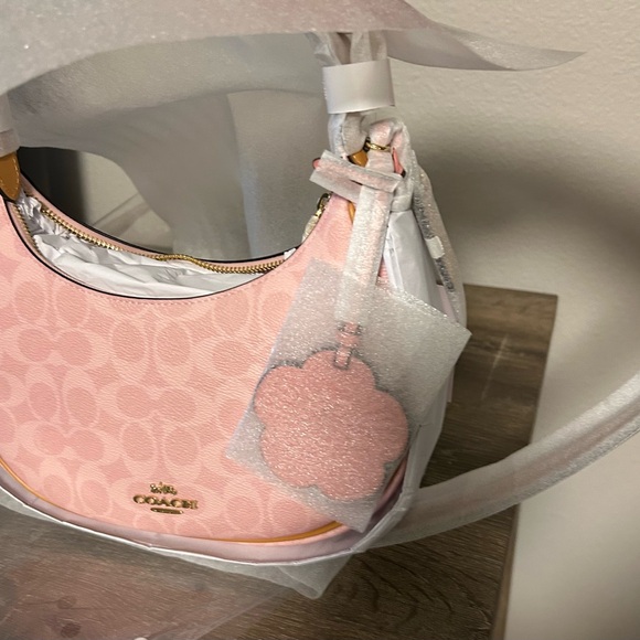 Viral 2026 Coach powder Pink Emily signature heart Bag